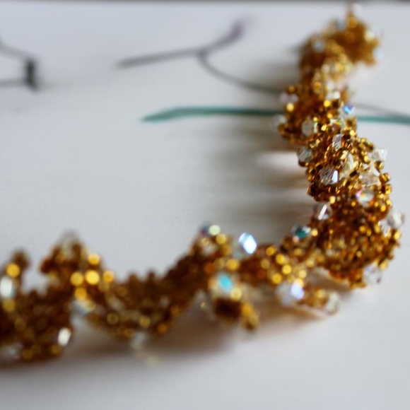 Iris Ruffle Bead Necklace Swarovski Crystal Accent - Picture 2 of 4